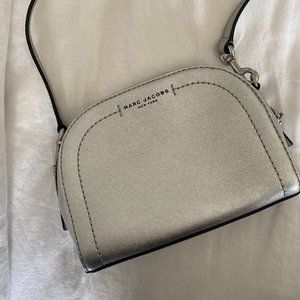 Marc Jacobs Leather Crossbody Bag in Silver